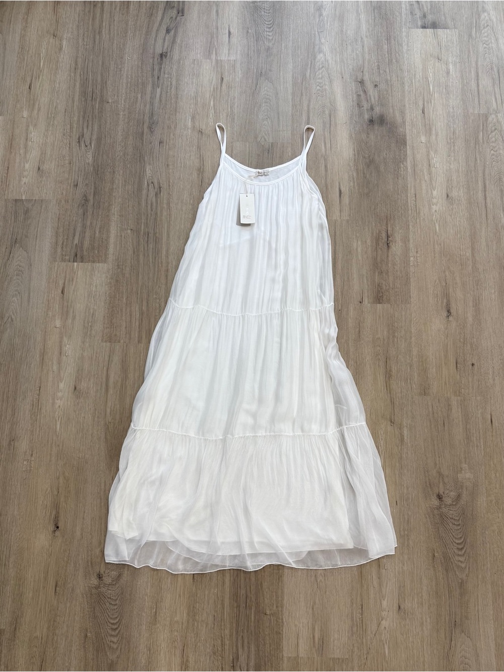 Flowy White Tiered Spaghetti-Strap Maxi Dress - Picture 3 of 5